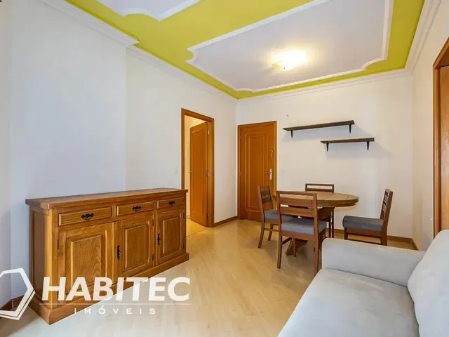 Apartamento 1 quarto e 1 banheiro, à venda, no bairro Centro em Curitiba