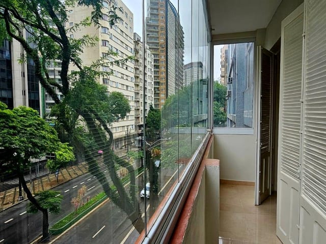 Apartamento com 240m² 3 quartos e 2 banheiros, à venda, no bairro Bela Vista em São Paulo