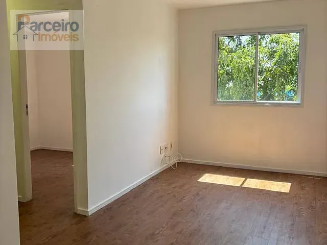 Apartamento 2 quartos e 1 banheiro, à venda, no bairro Cidade Satélite Santa Bárbara em São Paulo