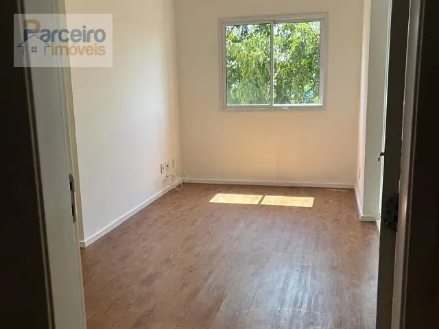 Apartamento 2 quartos e 1 banheiro, à venda, no bairro Cidade Satélite Santa Bárbara em São Paulo