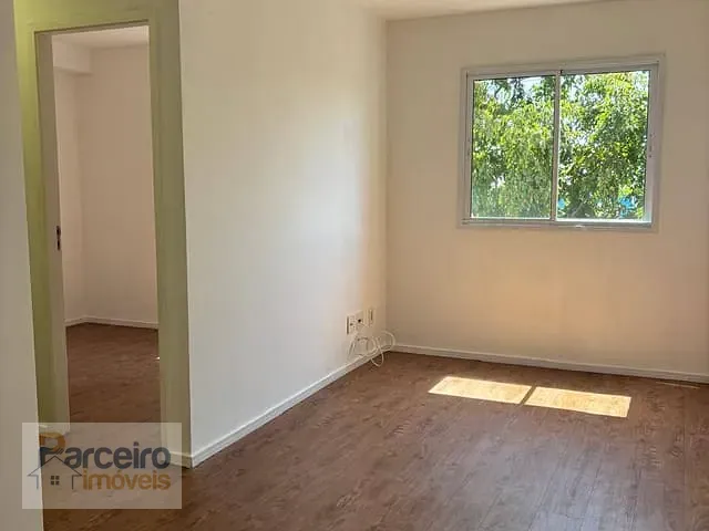 Apartamento 2 quartos e 1 banheiro, à venda, no bairro Cidade Satélite Santa Bárbara em São Paulo