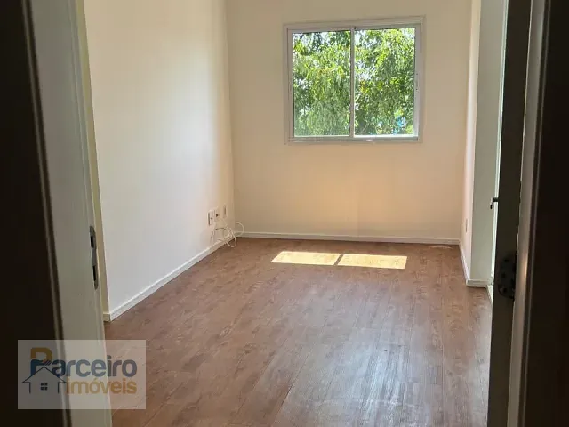 Apartamento 2 quartos e 1 banheiro, à venda, no bairro Cidade Satélite Santa Bárbara em São Paulo