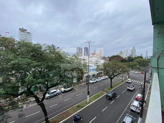 Apartamento 3 quartos e 2 banheiros, para alugar, no bairro Centro em Chapecó