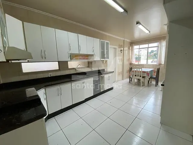 Apartamento 3 quartos e 2 banheiros, para alugar, no bairro Centro em Chapecó