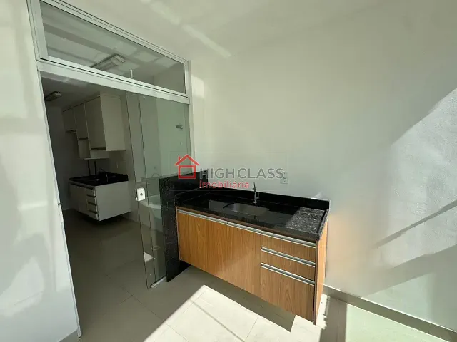 Apartamento 2 quartos e 2 banheiros, para alugar, no bairro Praia da Costa em Vila Velha
