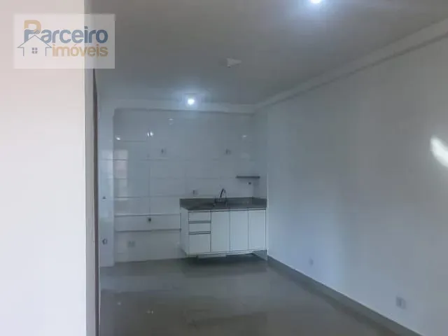 Apartamento 1 quarto e 1 banheiro, à venda ou para alugar, no bairro Vila  Aricanduva em São Paulo