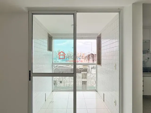 Apartamento 2 quartos e 2 banheiros, para alugar, no bairro Praia da Costa em Vila Velha