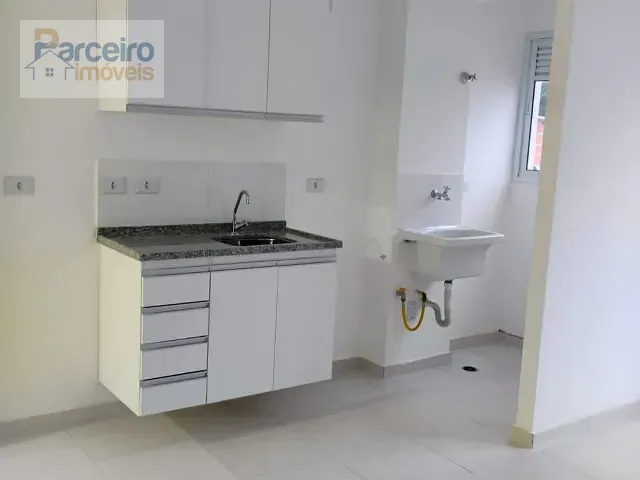 Apartamento com 29m² 1 quarto e 1 banheiro, para alugar, no bairro Vila Guilhermina em São Paulo