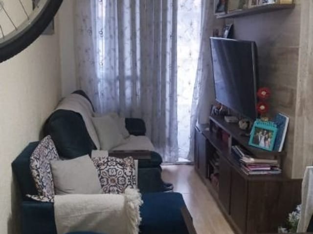 Apartamento com 39m² 2 quartos e 1 banheiro, à venda, no bairro Chácaras Caxingui em Embu das Artes