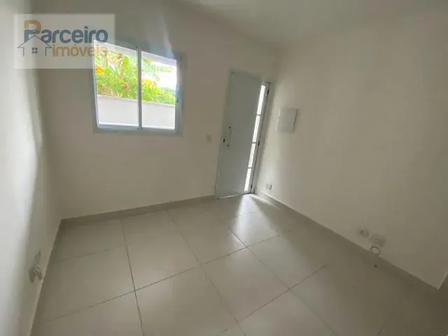 Apartamento com 28m² 1 quarto e 1 banheiro, para alugar, no bairro Chácara Califórnia em São Paulo
