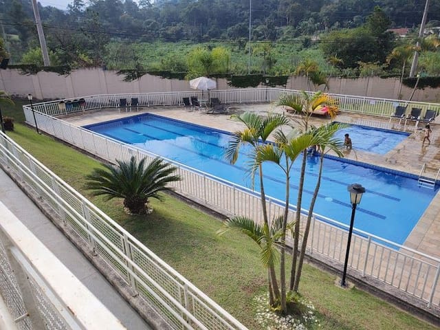 Apartamento com 48m² 2 quartos e 1 banheiro, à venda, no bairro Jardim Petrópolis em Cotia