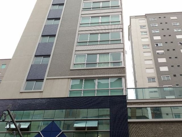 Apartamento com 156m² 4 quartos e 4 banheiros, à venda, no bairro Meia Praia em Itapema