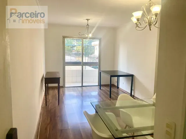 Apartamento 3 quartos e 2 banheiros, à venda ou para alugar, no bairro Vila Olímpia em São Paulo
