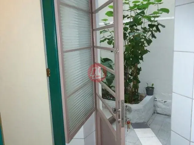 Apartamento 2 quartos e 2 banheiros, à venda, no bairro Independência em Porto Alegre