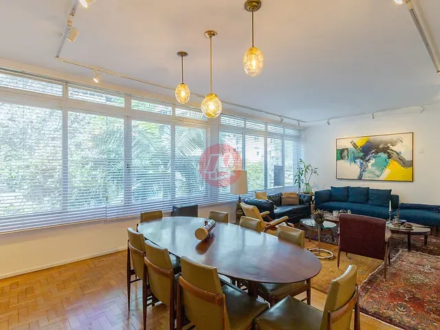 Apartamento com 244m² 3 quartos e 2 banheiros, à venda, no bairro Rio Branco em Porto Alegre