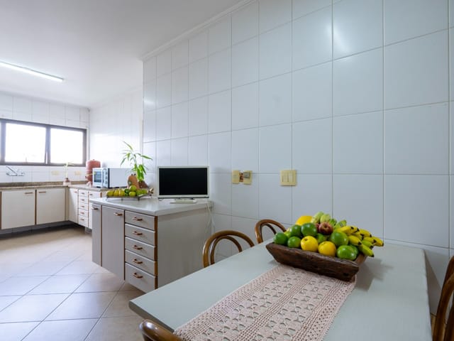 Apartamento com 200m² 4 quartos e 5 banheiros, à venda, no bairro Vila Andrade em São Paulo