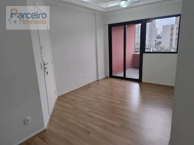 Apartamento 3 quartos e 1 banheiro, para alugar, no bairro Cambuci em São Paulo