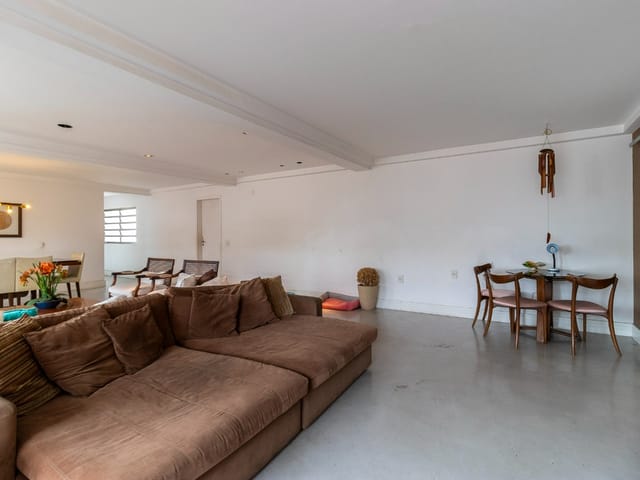 Apartamento com 180m² 2 quartos e 3 banheiros, à venda, no bairro Vila Nova Conceição em São Paulo