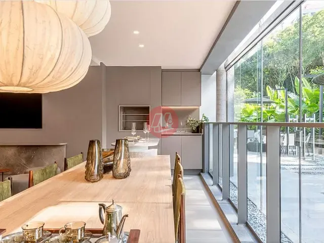 Apartamento com 168m² 3 quartos e 3 banheiros, à venda, no bairro Petrópolis em Porto Alegre