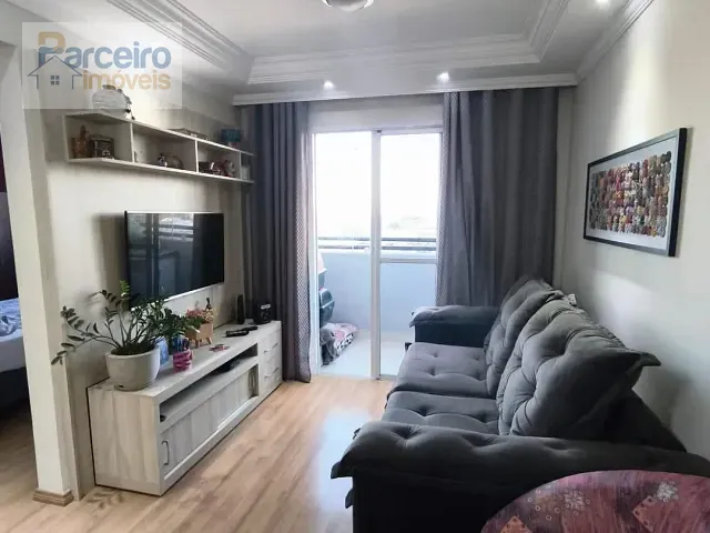 Apartamento 2 quartos e 1 banheiro, à venda, no bairro Vila Guilhermina em São Paulo