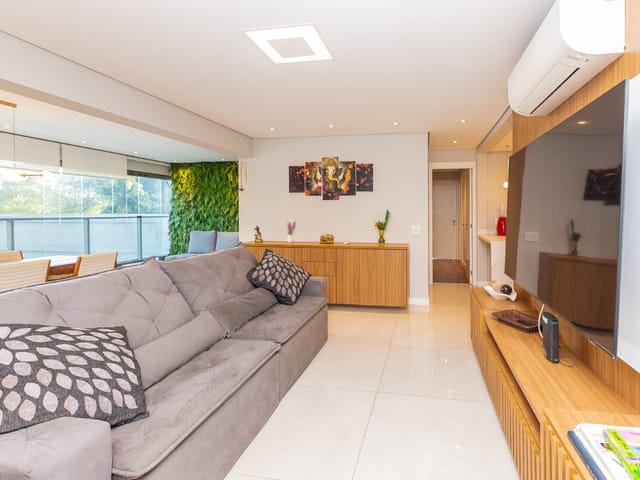 Apartamento com 11300m² 3 quartos e 3 banheiros, à venda, no bairro Santo Amaro em São Paulo