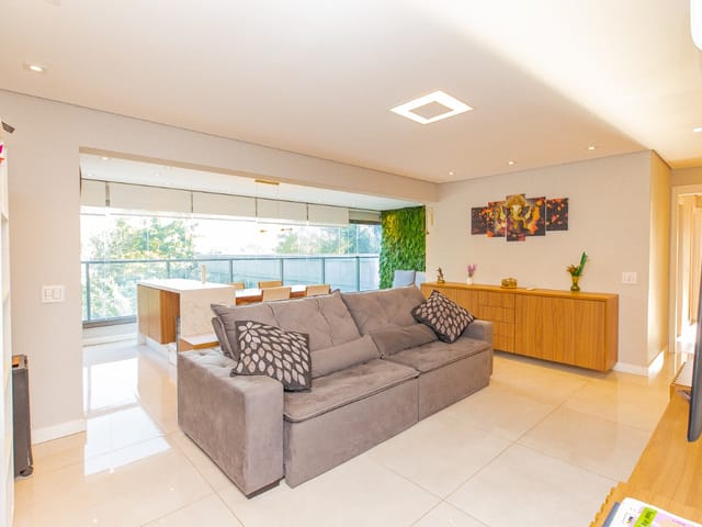 Apartamento com 11300m² 3 quartos e 3 banheiros, à venda, no bairro Santo Amaro em São Paulo