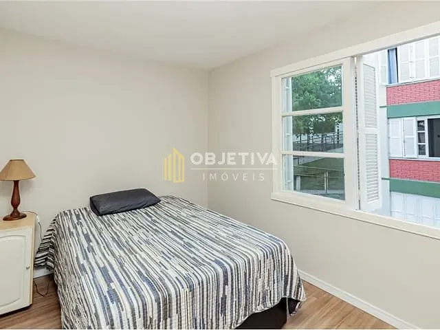 Apartamento 3 quartos e 1 banheiro, à venda, no bairro Medianeira em Porto Alegre