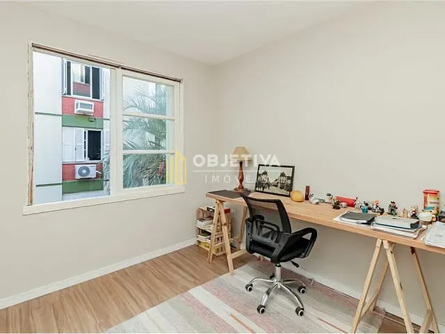 Apartamento 3 quartos e 1 banheiro, à venda, no bairro Medianeira em Porto Alegre