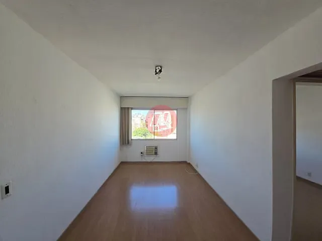 Apartamento 1 quarto e 1 banheiro, à venda, no bairro Partenon em Porto Alegre