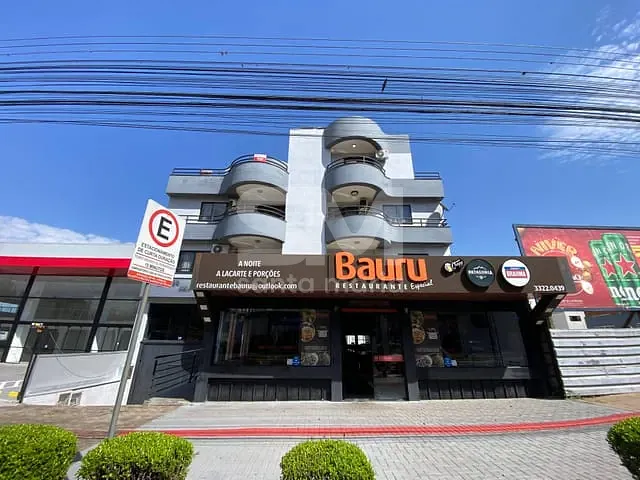 Apartamento 3 quartos e 2 banheiros, para alugar, no bairro Passo dos Fortes em Chapecó