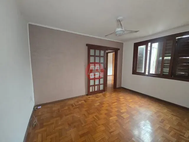 Apartamento 2 quartos e 1 banheiro, para alugar, no bairro Santa Cecília em Porto Alegre