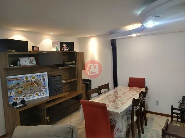 Apartamento 2 quartos e 2 banheiros, à venda, no bairro Santana em Porto Alegre