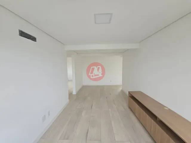 Apartamento com 65m² 2 quartos e 1 banheiro, à venda ou para alugar, no bairro Petrópolis em Porto Alegre