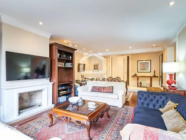 Apartamento com 220m² 4 quartos e 5 banheiros, à venda, no bairro Vila Andrade em São Paulo