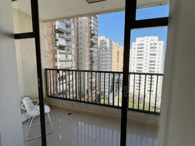 Apartamento com 280m² 4 quartos e 5 banheiros, à venda, no bairro Centro em Guarujá