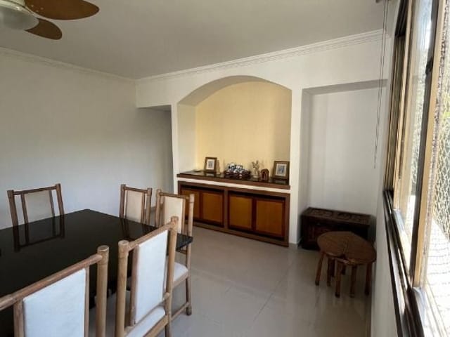 Apartamento com 280m² 4 quartos e 5 banheiros, à venda, no bairro Centro em Guarujá