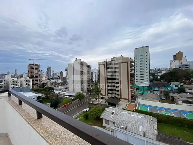 Apartamento 4 quartos e 2 banheiros, para alugar, no bairro Centro em Chapecó