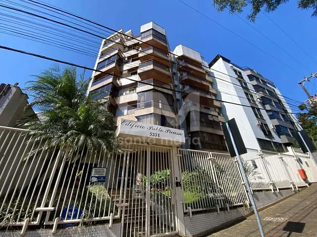 Apartamento 4 quartos e 2 banheiros, para alugar, no bairro Centro em Chapecó