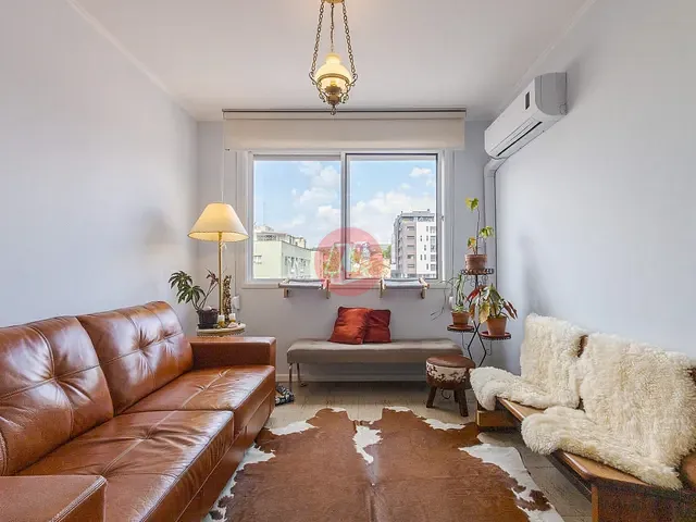 Apartamento com 83m² 2 quartos e 1 banheiro, à venda, no bairro Cristal em Porto Alegre