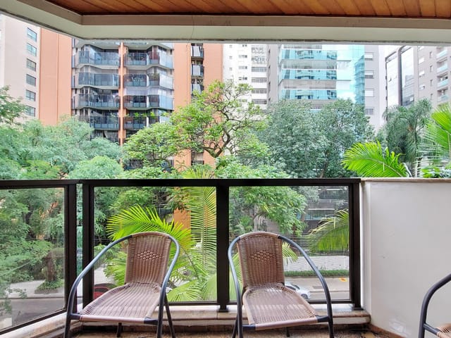 Apartamento com 442m² 3 quartos e 5 banheiros, à venda, no bairro Itaim Bibi em São Paulo
