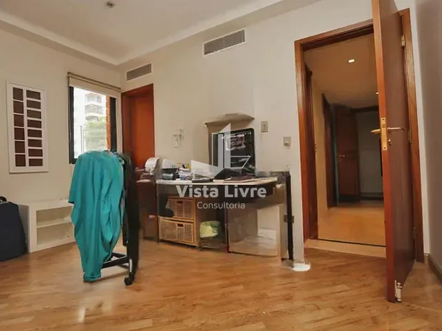 Apartamento com 220m² 4 quartos e 3 banheiros, à venda, no bairro Vila Uberabinha em São Paulo