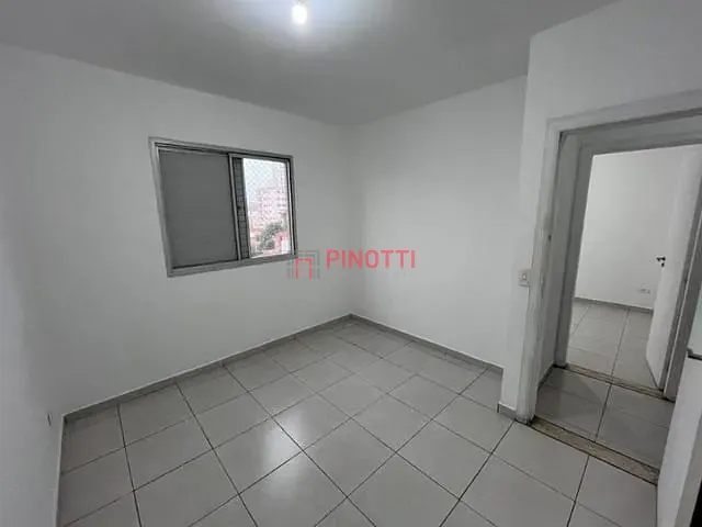 Apartamento 2 quartos e 1 banheiro, à venda, no bairro Vila Euro em São Bernardo do Campo