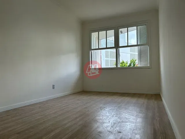Apartamento com 117m² 3 quartos e 2 banheiros, à venda, no bairro Rio Branco em Porto Alegre