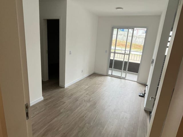 Apartamento com 58m² 2 quartos e 2 banheiros, para alugar, no bairro Jardim Belizário em Cotia