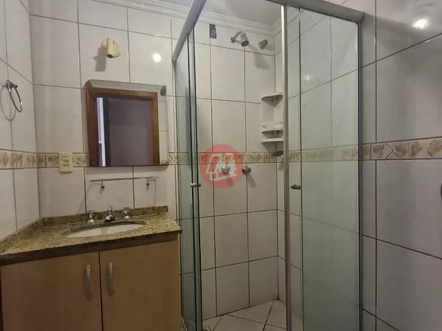 Apartamento 2 quartos e 1 banheiro, para alugar, no bairro Petrópolis em Porto Alegre