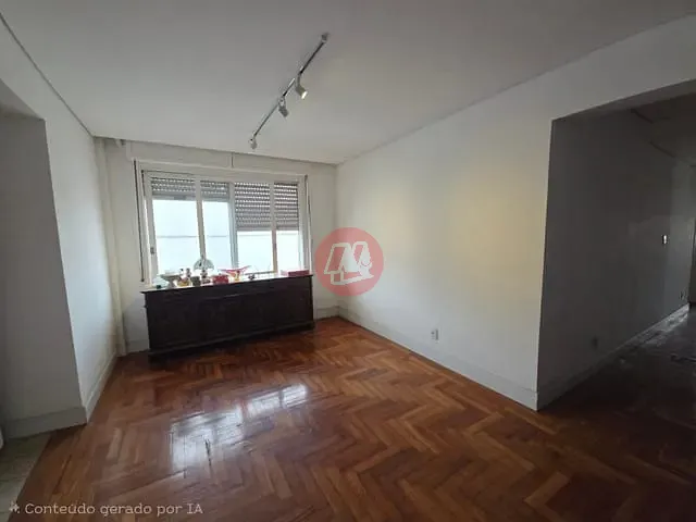 Apartamento 3 quartos e 1 banheiro, à venda ou para alugar, no bairro Rio Branco em Porto Alegre