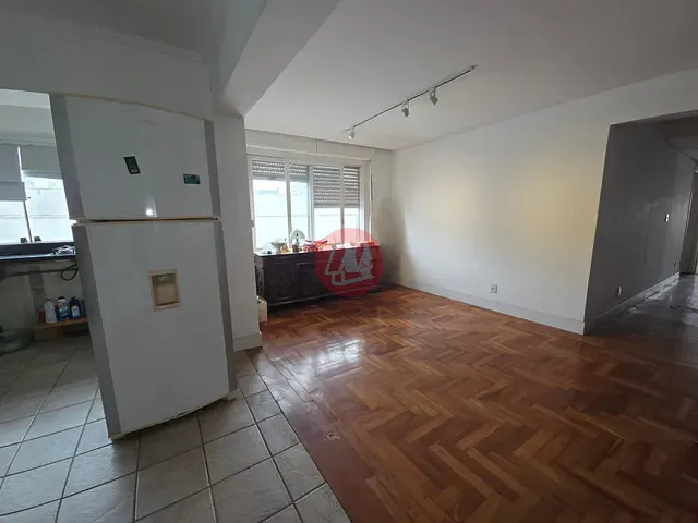 Apartamento 3 quartos e 1 banheiro, à venda ou para alugar, no bairro Rio Branco em Porto Alegre