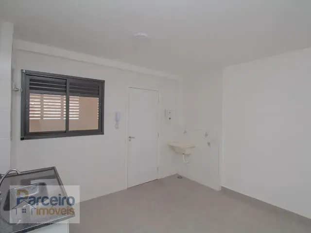 Apartamento 1 quarto e 1 banheiro, à venda ou para alugar, no bairro Parque São Lucas em São Paulo
