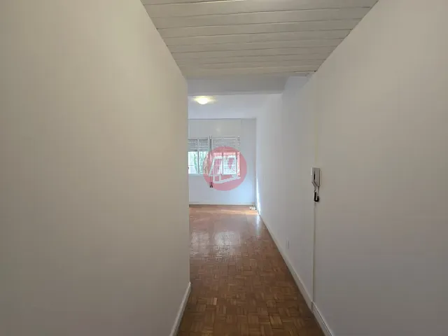 Apartamento 1 quarto e 1 banheiro, para alugar, no bairro Bom Fim em Porto Alegre