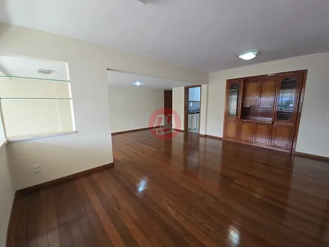 Apartamento 3 quartos e 3 banheiros, para alugar, no bairro Rio Branco em Porto Alegre